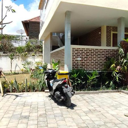 Na-Mi Guesthouse Canggu Ngoại thất bức ảnh